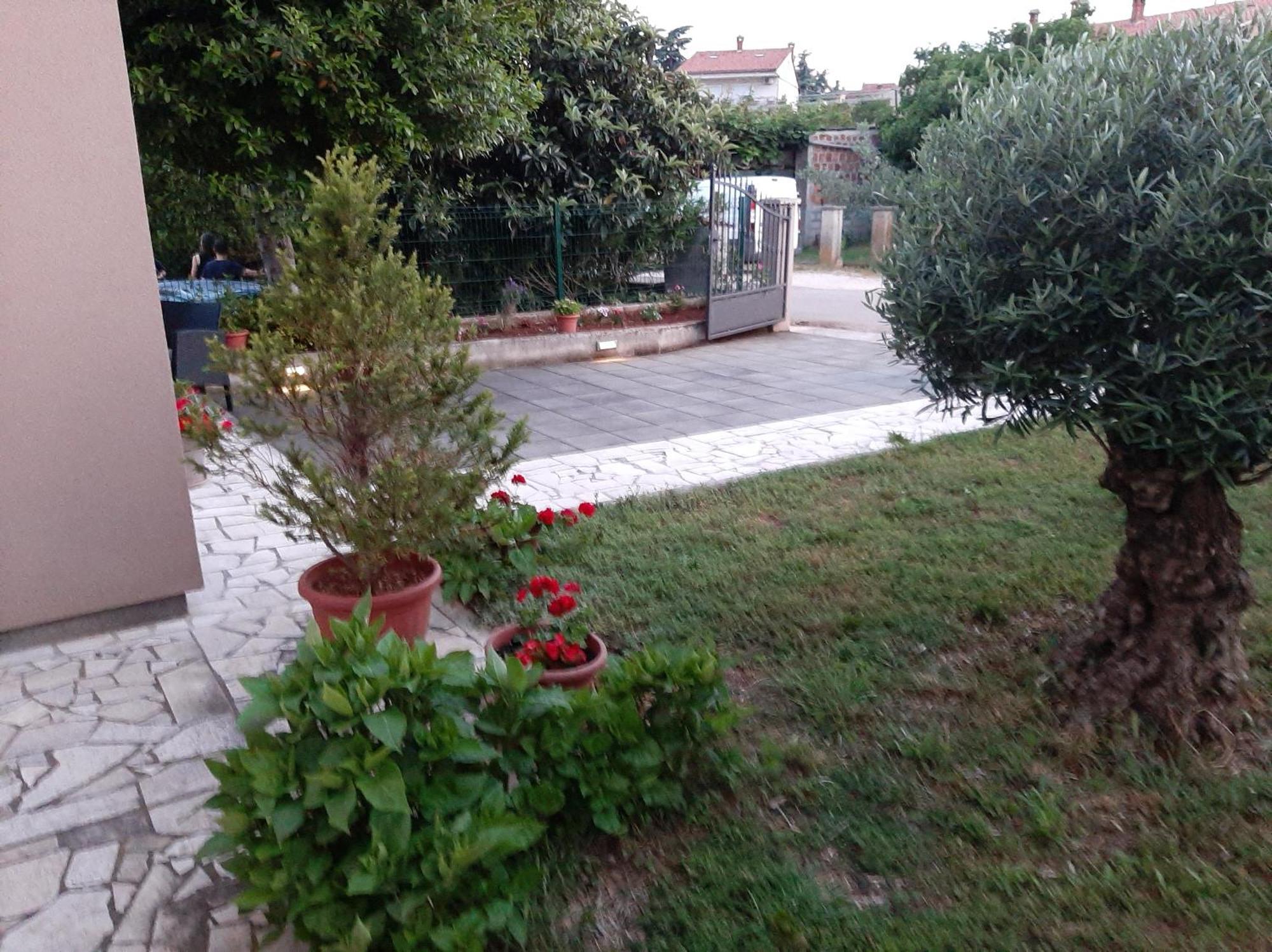 Apartment Stefania โรวีน ภายนอก รูปภาพ