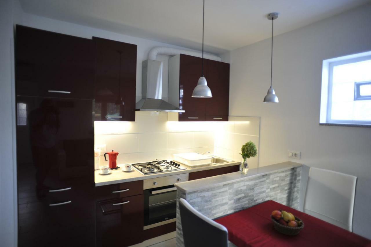 Apartment Stefania โรวีน ภายนอก รูปภาพ