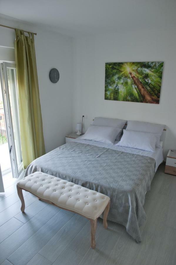 Apartment Stefania โรวีน ภายนอก รูปภาพ