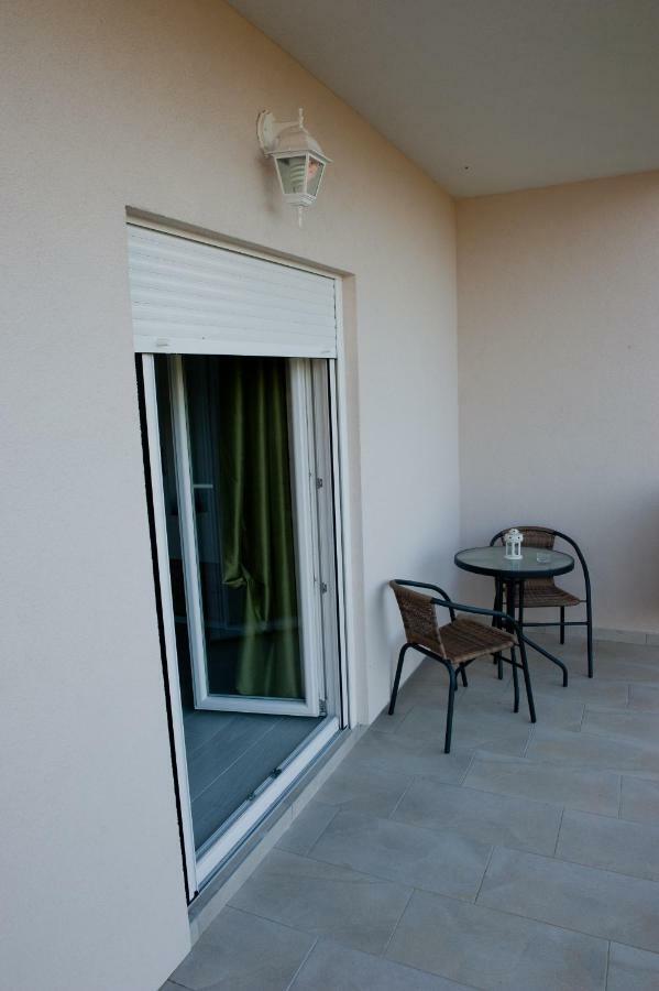 Apartment Stefania โรวีน ภายนอก รูปภาพ